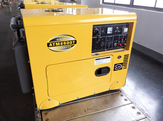 generadores diesel del voltaje del doble la monofásico de la CA 6000W pequeños 12 meses de garantía