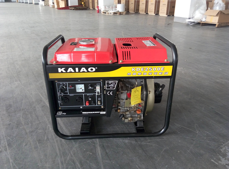 Pequeña 2000 eficacia del combustible portátil del generador diesel del vatio 3000 RPM 50HZ 60HZ